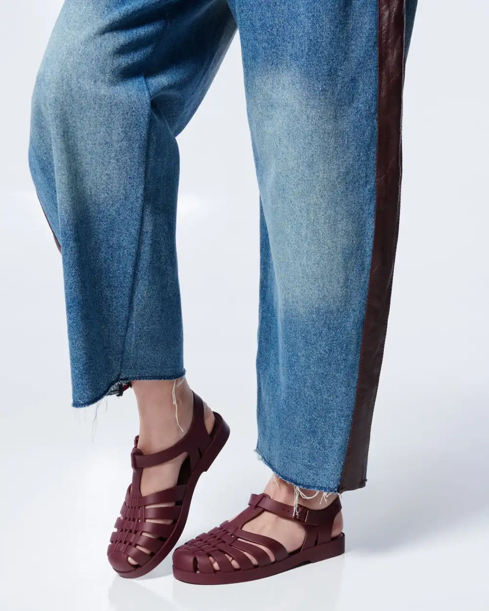 MELISSA POSSESSION AD