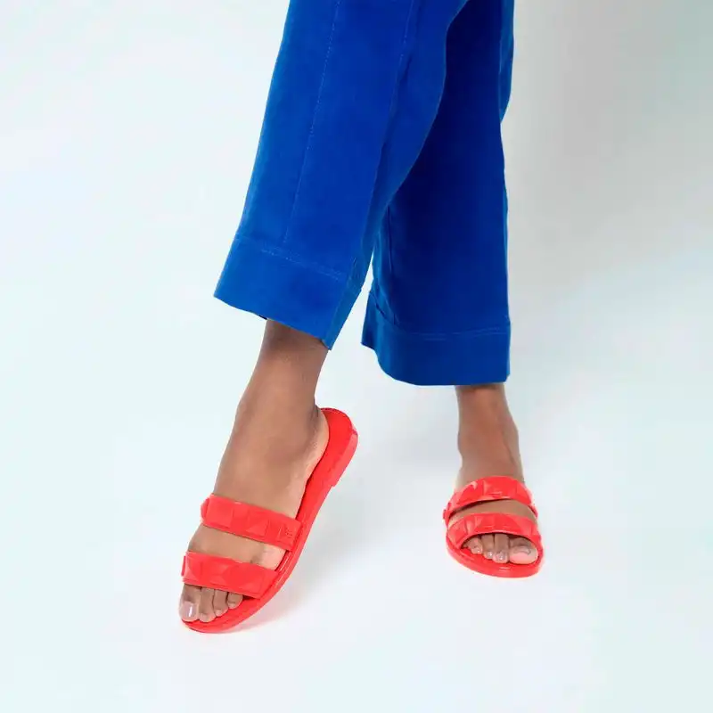 MELISSA LUCY SLIDE AD