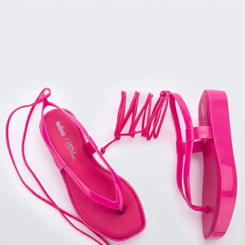 MELISSA UNIQUE STRAP + CAMILA COUTINHO AD