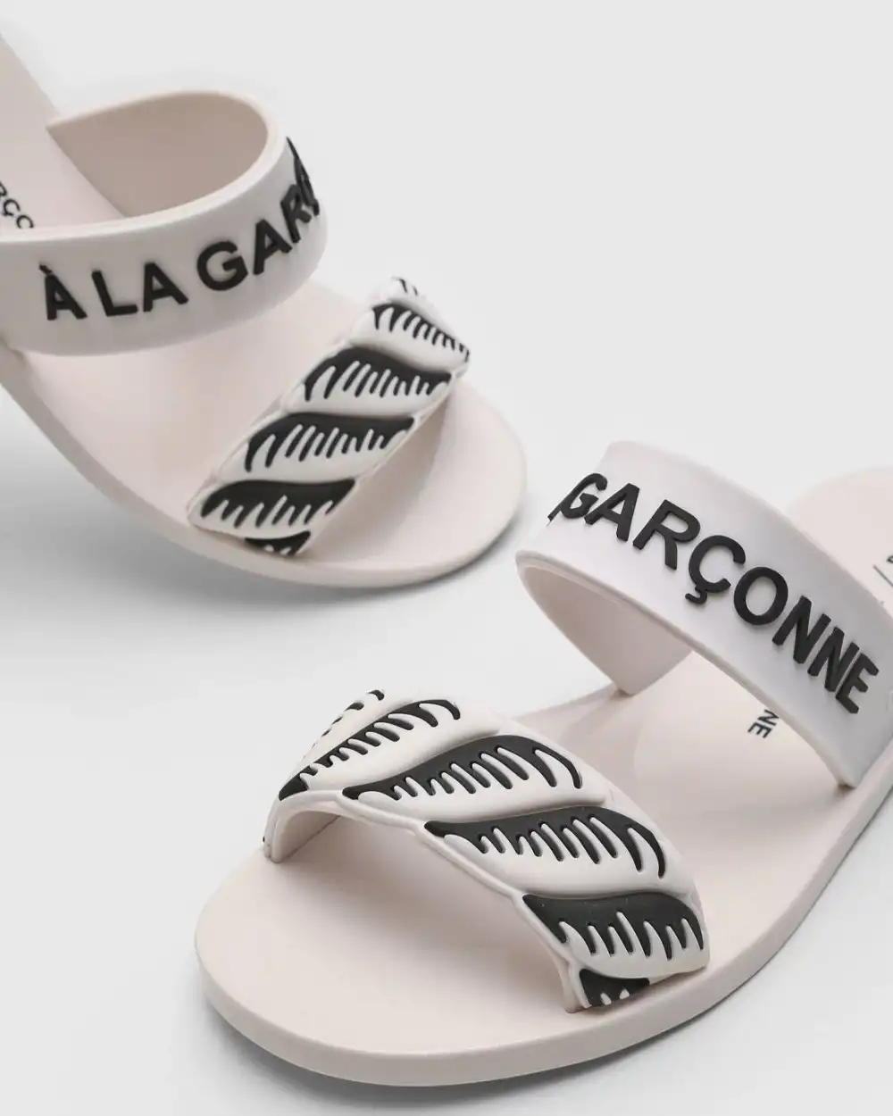 MELISSA STRIPE + A LA GARCONNE AD