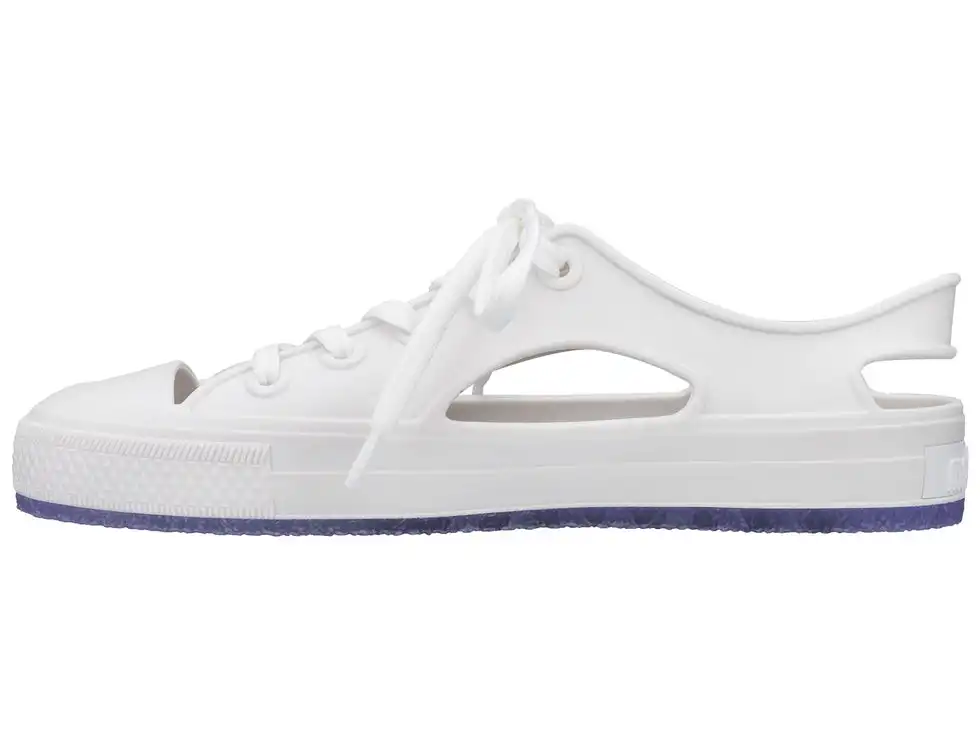 MELISSA STAR IN LOVE LOW AD