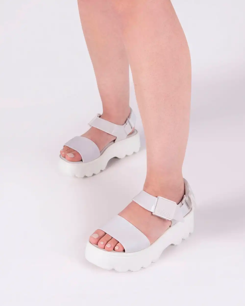 MELISSA KICK OFF SANDAL AD