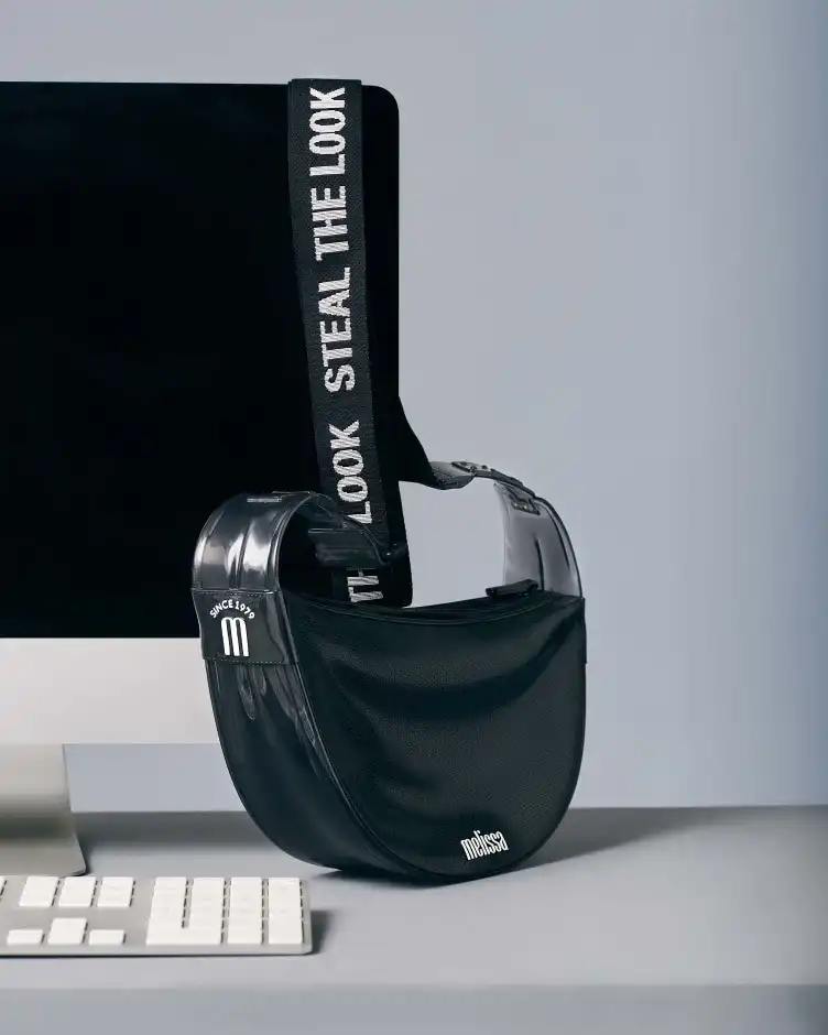 MELISSA VIBE BAG + STEAL THE LOOK