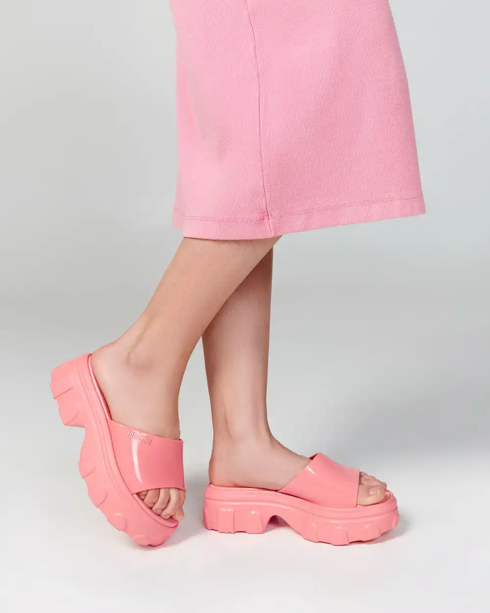 MELISSA ELLA SLIDE AD