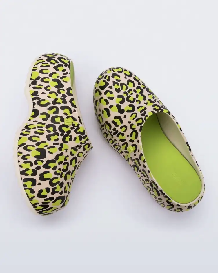 MELISSA FREE CLOG PRINTED PLATFORM AD