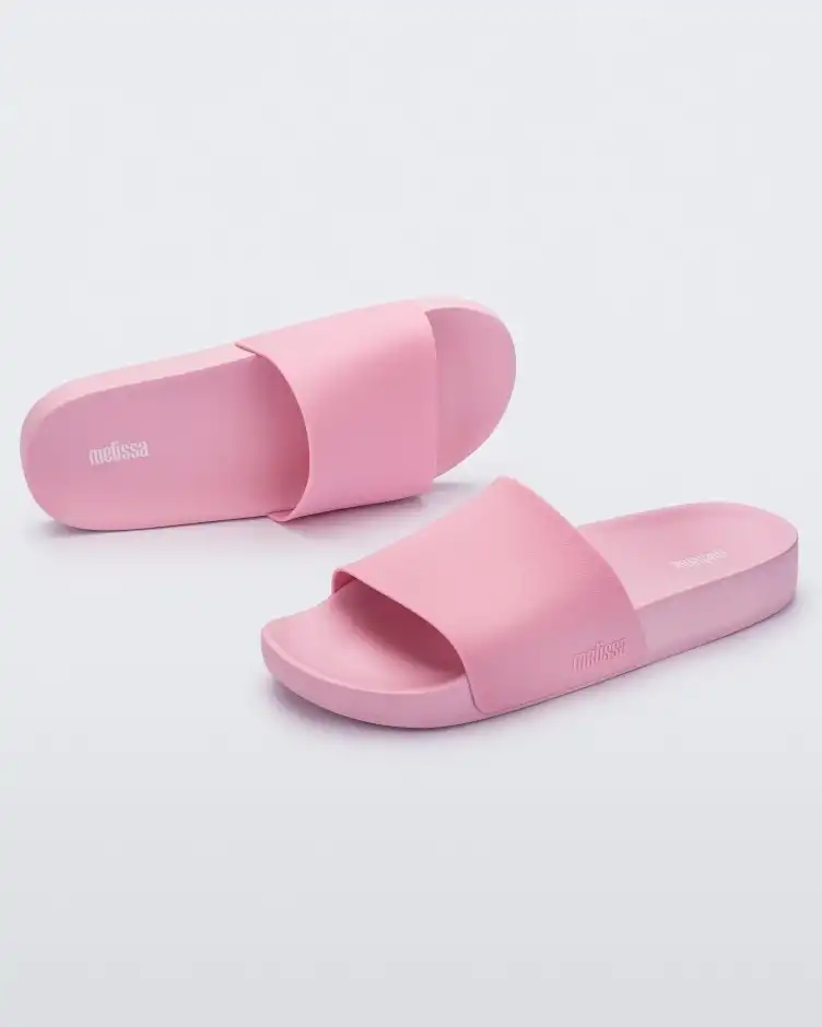 MELISSA FLOWING SLIDE AD