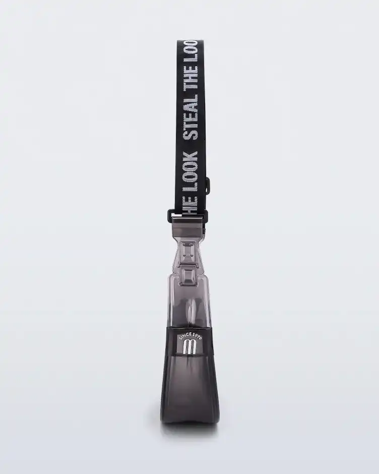 MELISSA VIBE BAG + STEAL THE LOOK