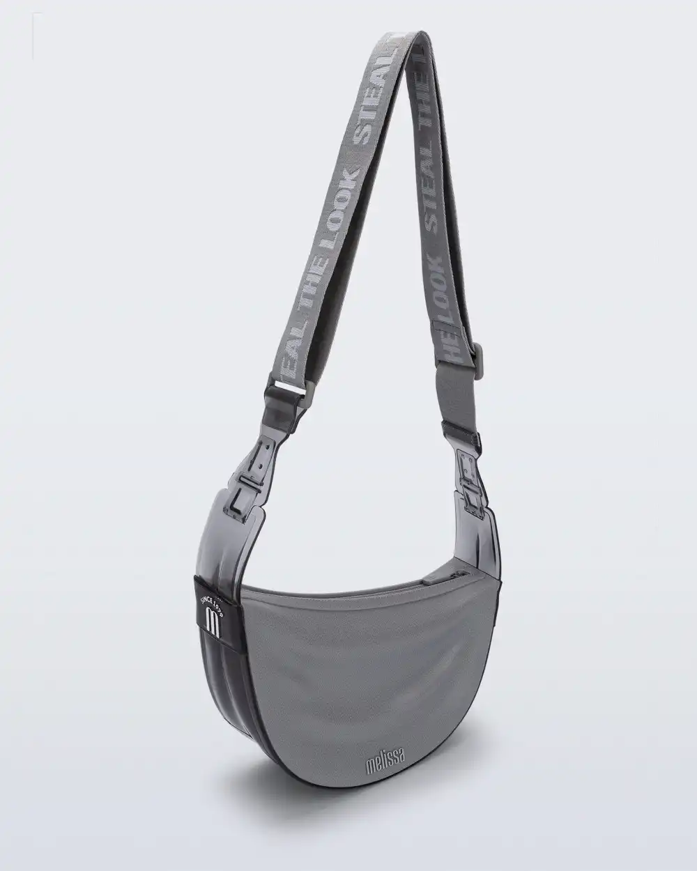 MELISSA VIBE BAG + STEAL THE LOOK