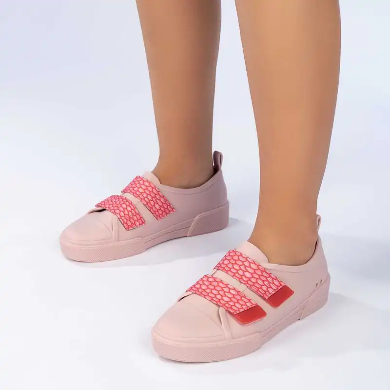 MELISSA COOL SNEAKER AD