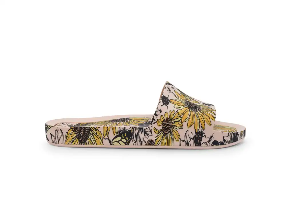 MELISSA BEACH SLIDE PRINT AD