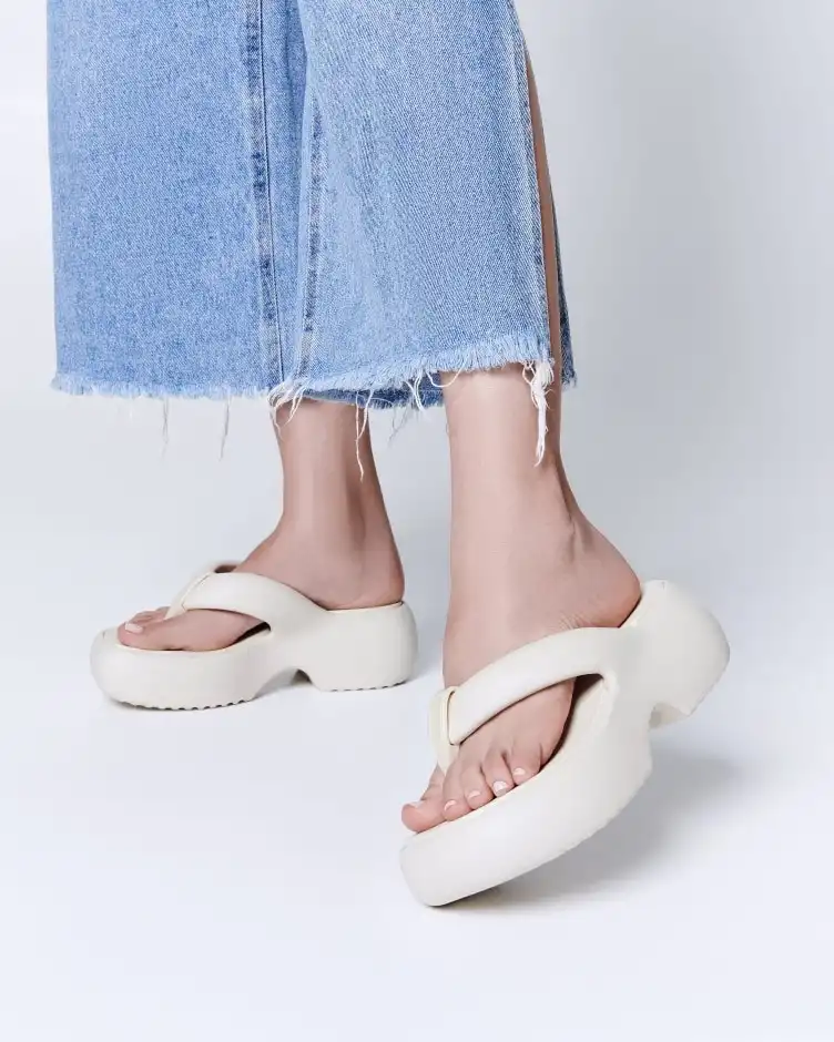 MELISSA FREE FUZZY PLATFORM AD