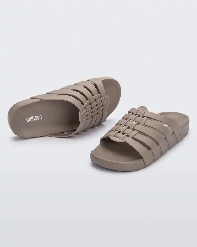 MELISSA POSSESSION SLIDE