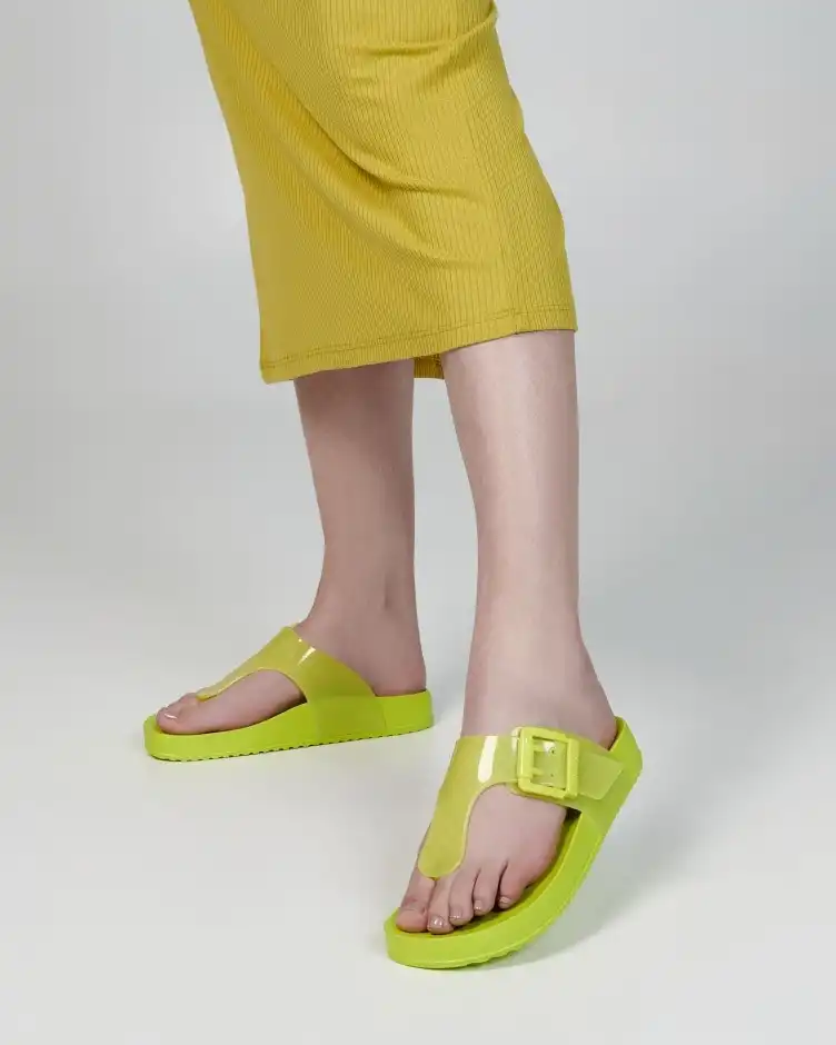 MELISSA COZY FLIP FLOP AD