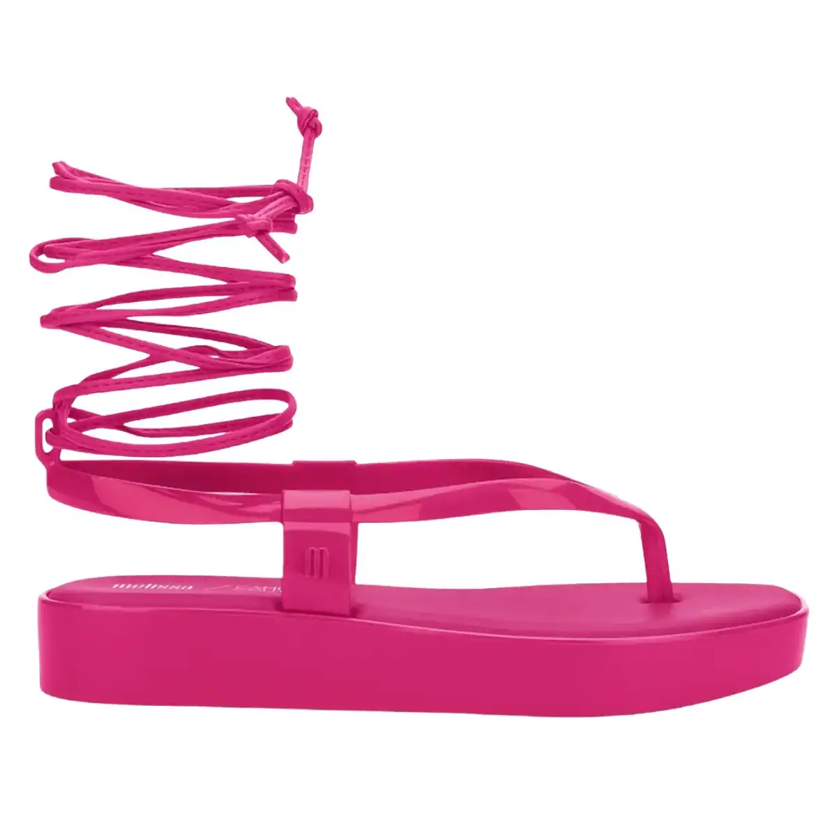 MELISSA UNIQUE STRAP + CAMILA COUTINHO AD