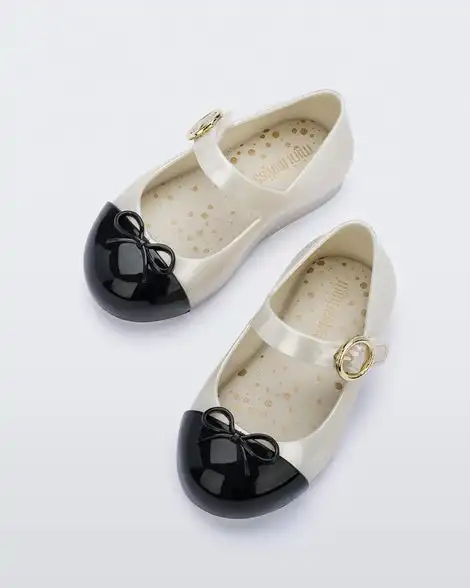 MINI MELISSA SWEET LOVE CAP TOE BB