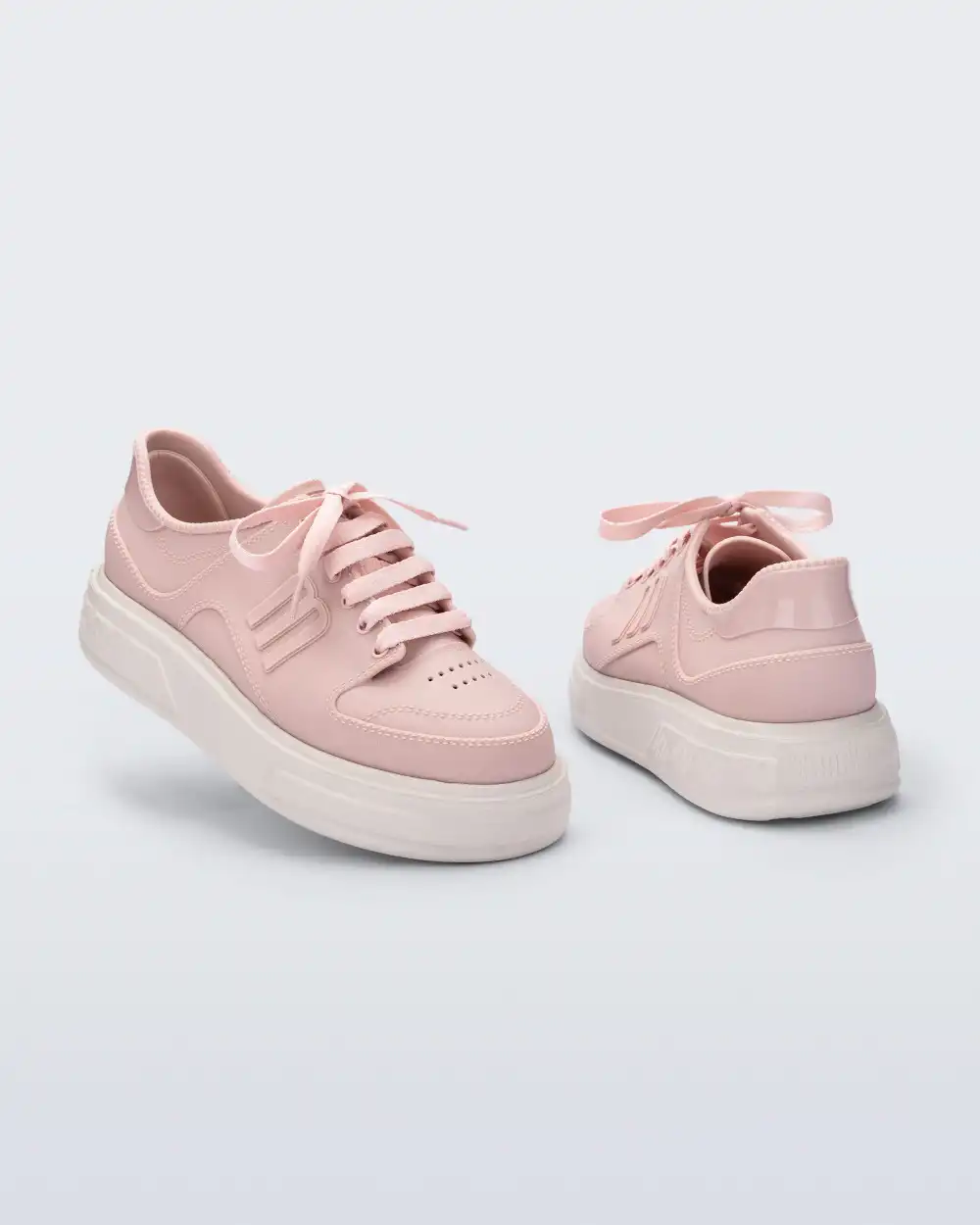 MELISSA BOLD SNEAKER AD