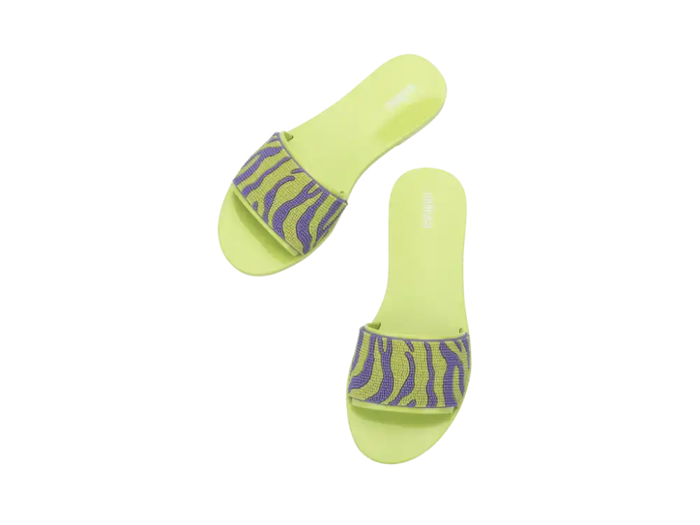 MELISSA SAVAGE SLIDE AD