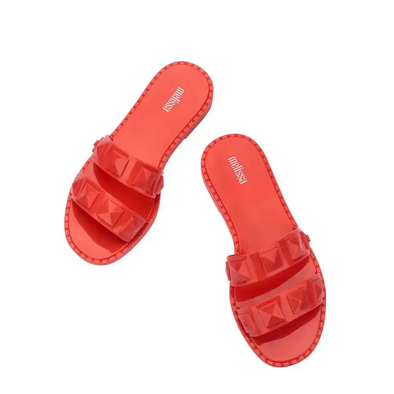 MELISSA LUCY SLIDE AD