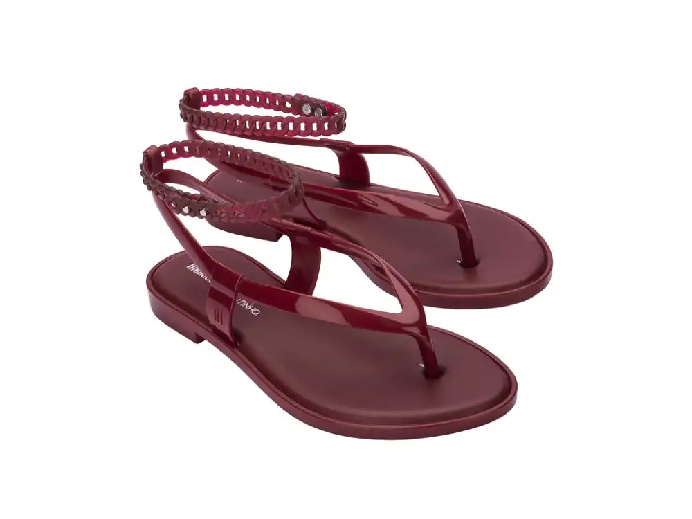 MELISSA UNIQUE + CAMILA COUTINHO AD