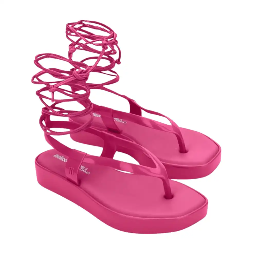 MELISSA UNIQUE STRAP + CAMILA COUTINHO AD