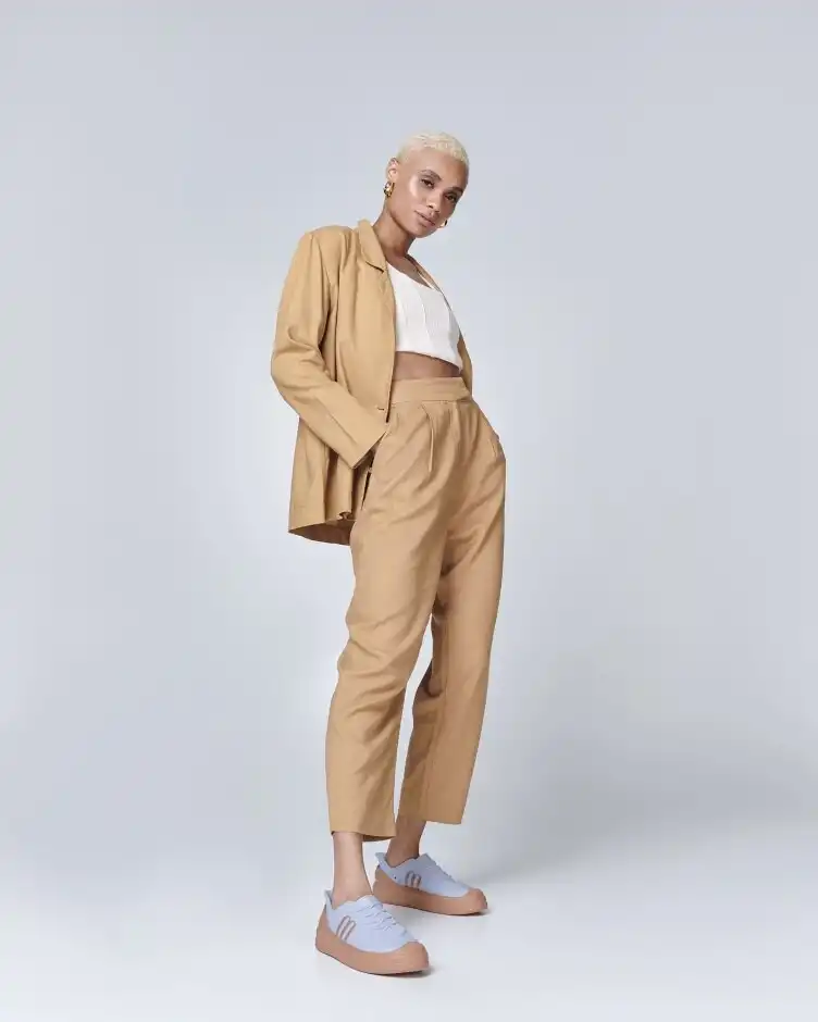 MELISSA COMBAT SNEAKER AD