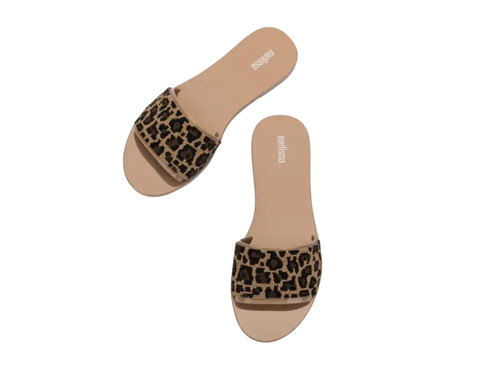 MELISSA SAVAGE SLIDE AD