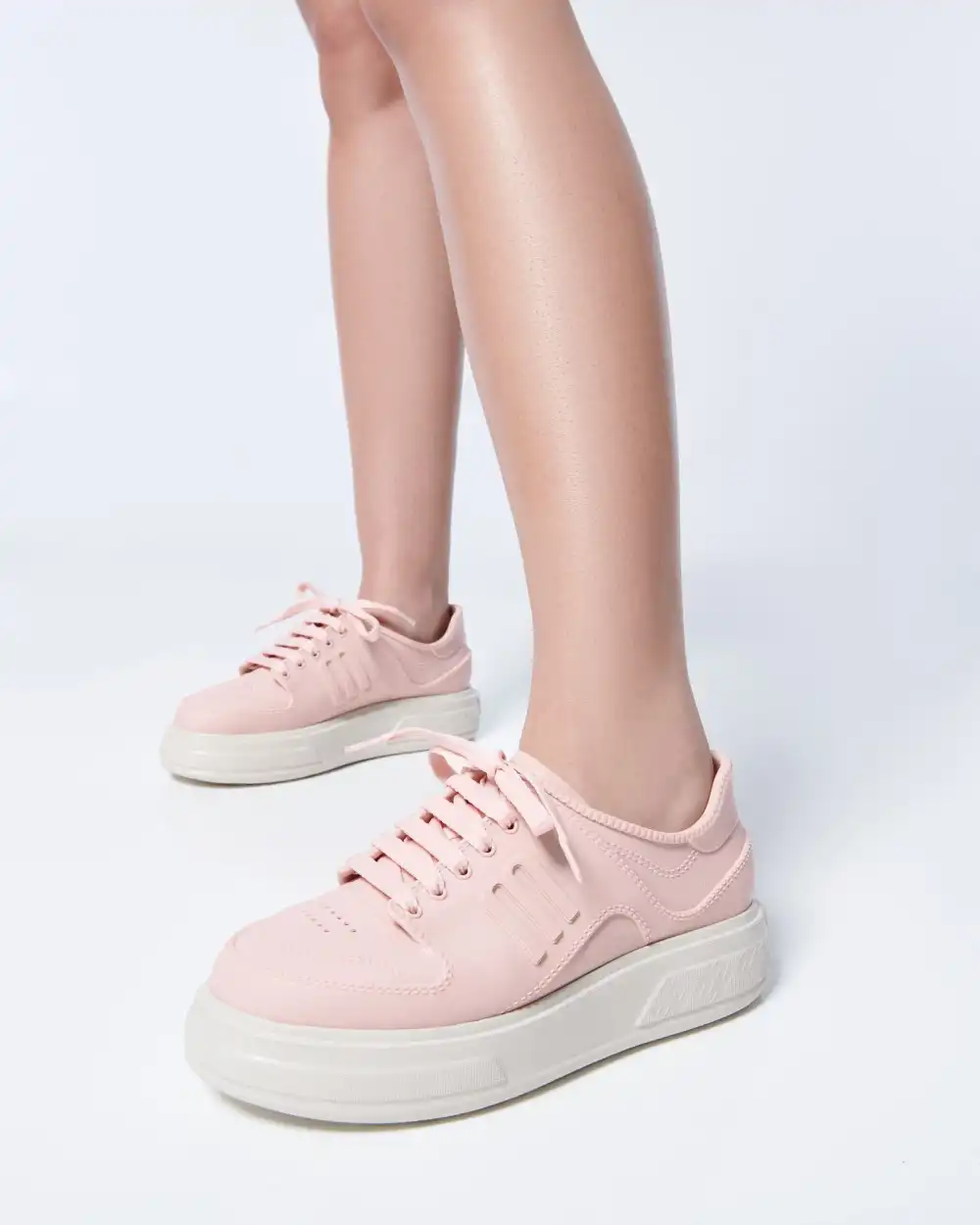 MELISSA BOLD SNEAKER AD