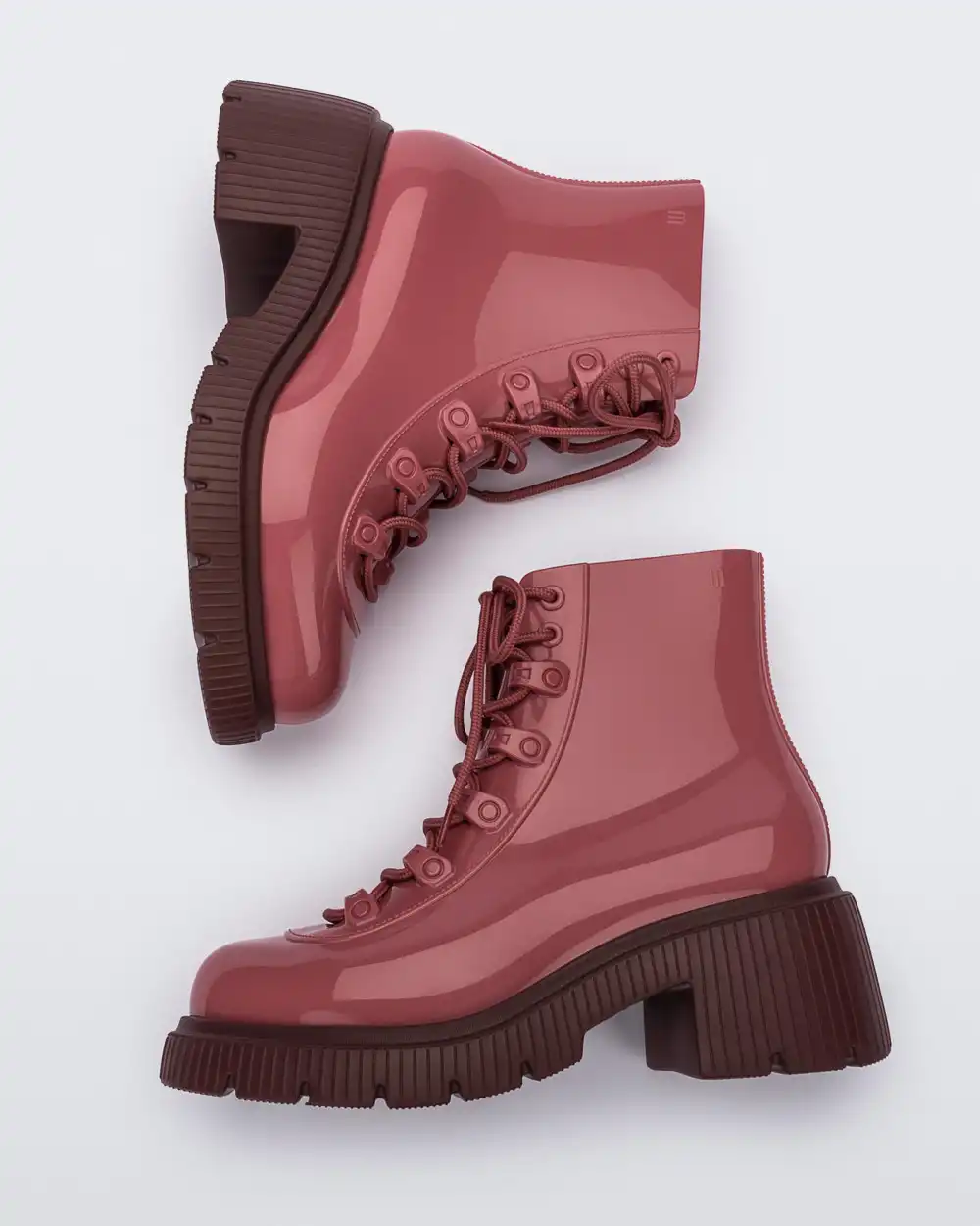 MELISSA COSMO BOOT AD